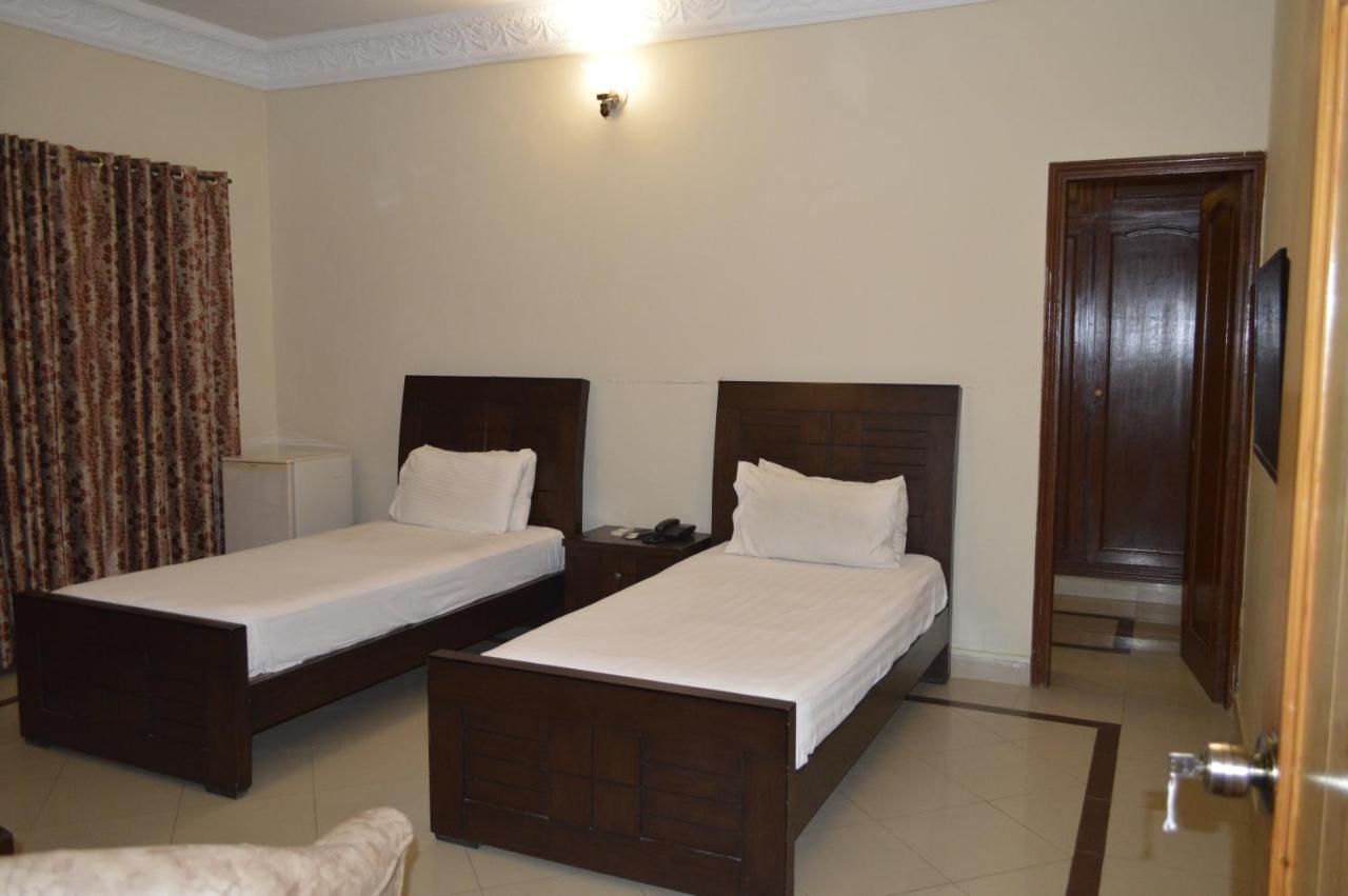New Shelton Guest House Исламабад Экстерьер фото
