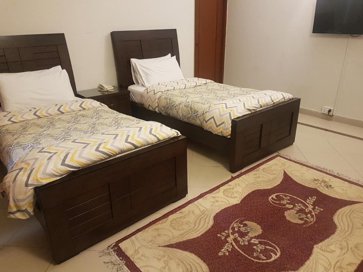 New Shelton Guest House Исламабад Экстерьер фото